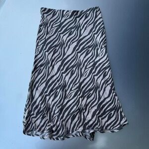 Urban Romantics Black and white zebra print midi skirt 100% rayon